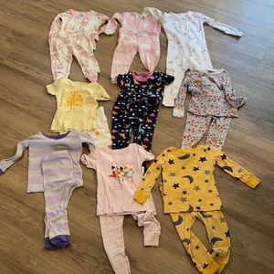 Set of 9 2T Girls Pajamas. Old Navy Gerber